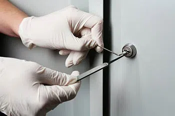 Locksmith Of Fort Lauderdale Fort Lauderdale, FL 954-366-0994 Locksmith Of Fort Lauderdale Fort Lauderdale, FL 954-366-0994